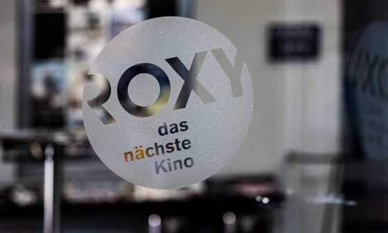 Ausflug aller Freiwilligen Helferinnen und Helfer Das Kino Roxy ist geschlossen